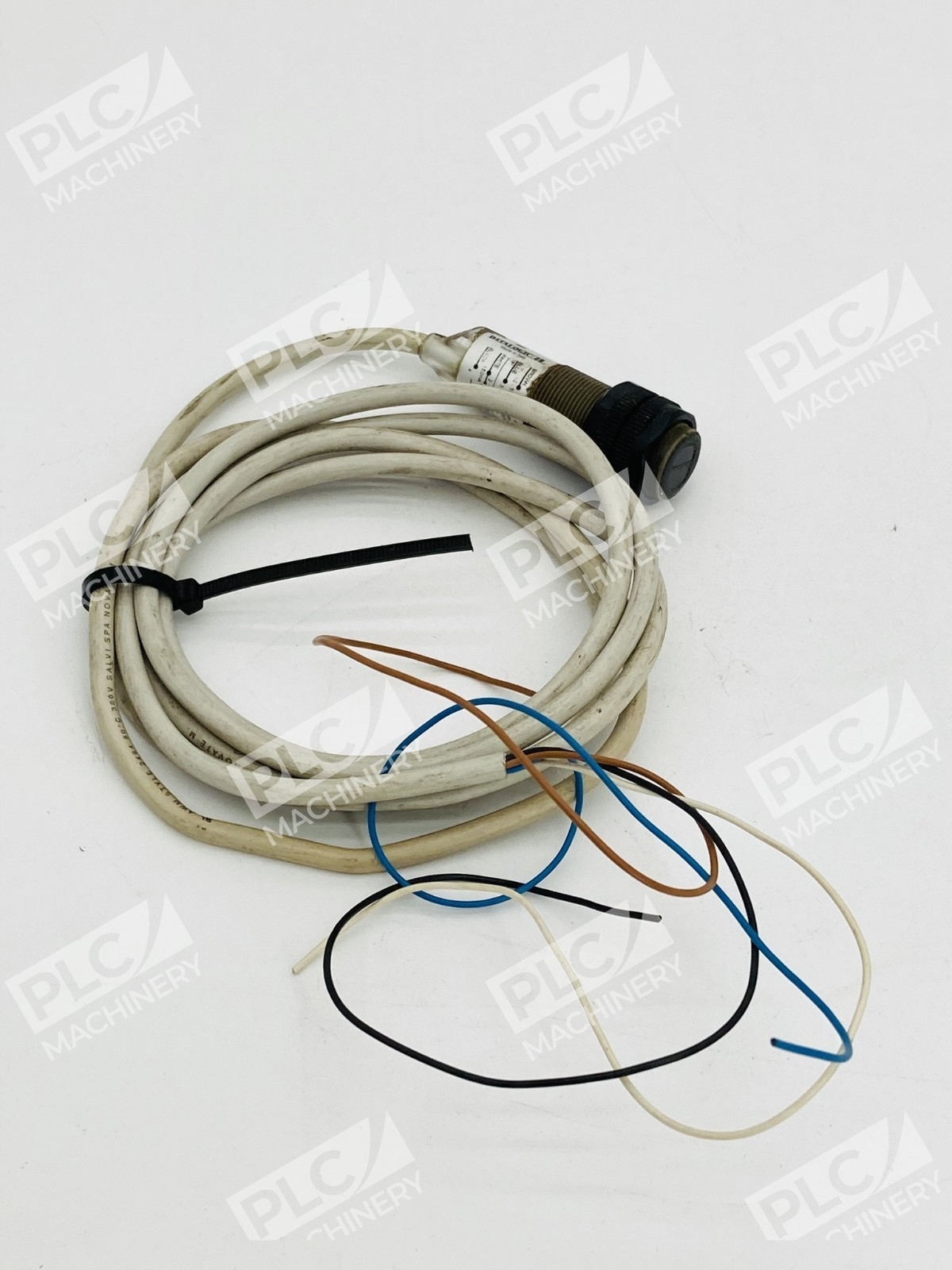 Datalogic S18-5-K-30 Photoelectric Diffuse Sensor - Image 2