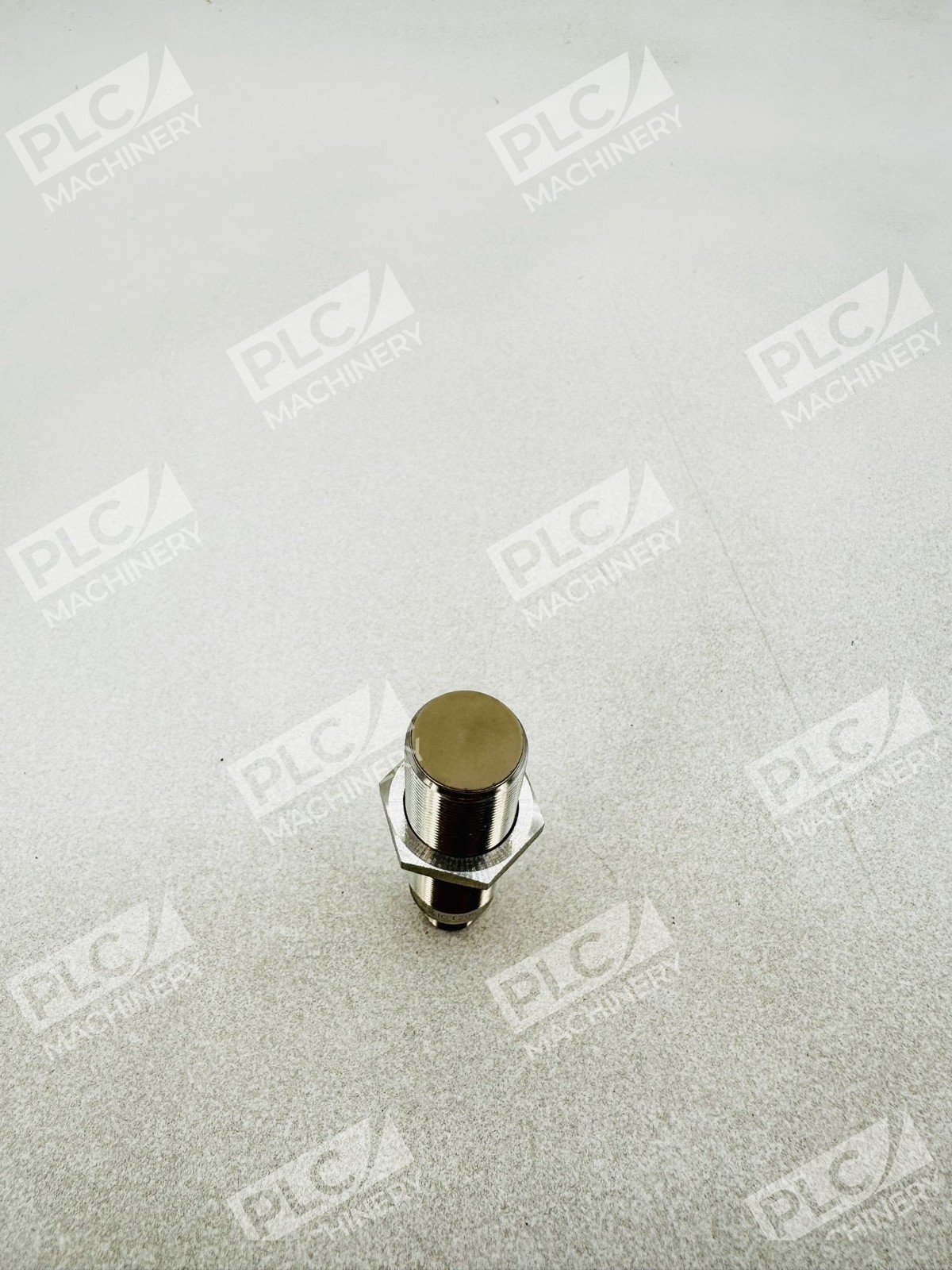 ifm Electronic IGT205 Inductive Proximity Sensor - Image 2