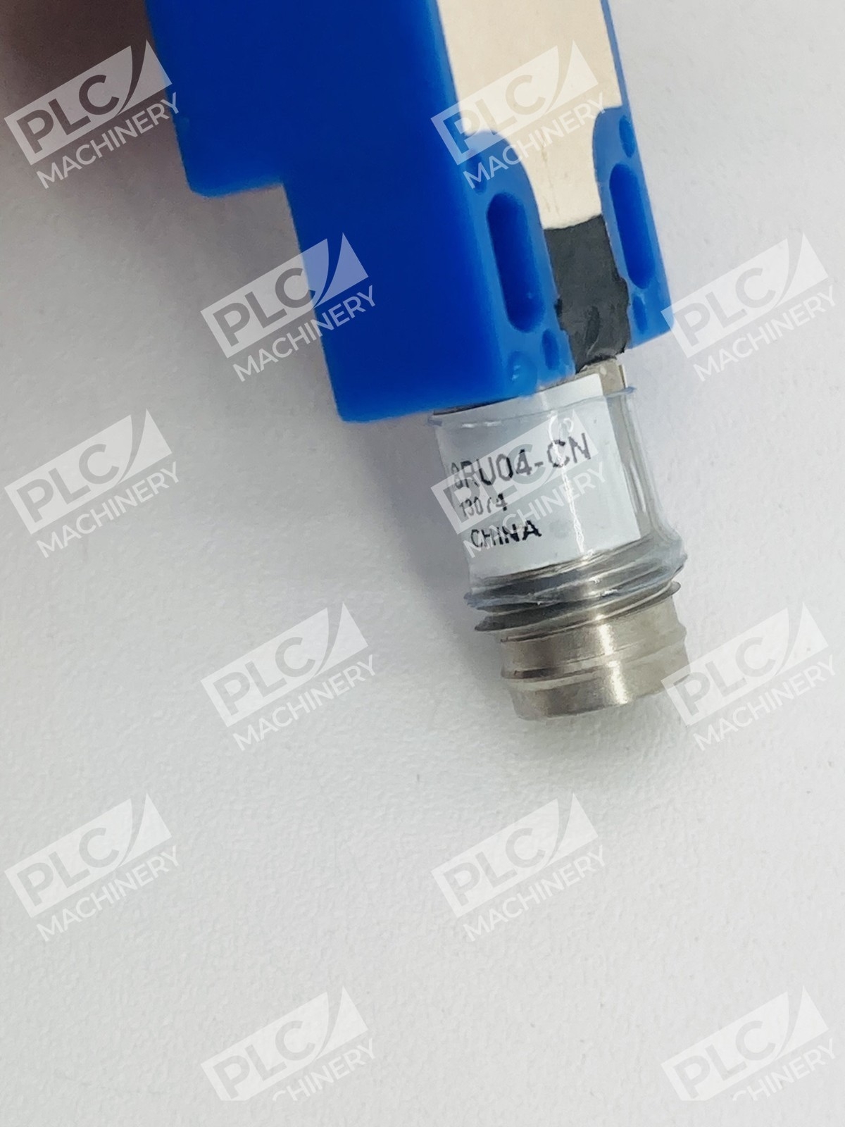 Eaton E52-18RU04-CN Inductive Proximity Sensor E57 - Image 10