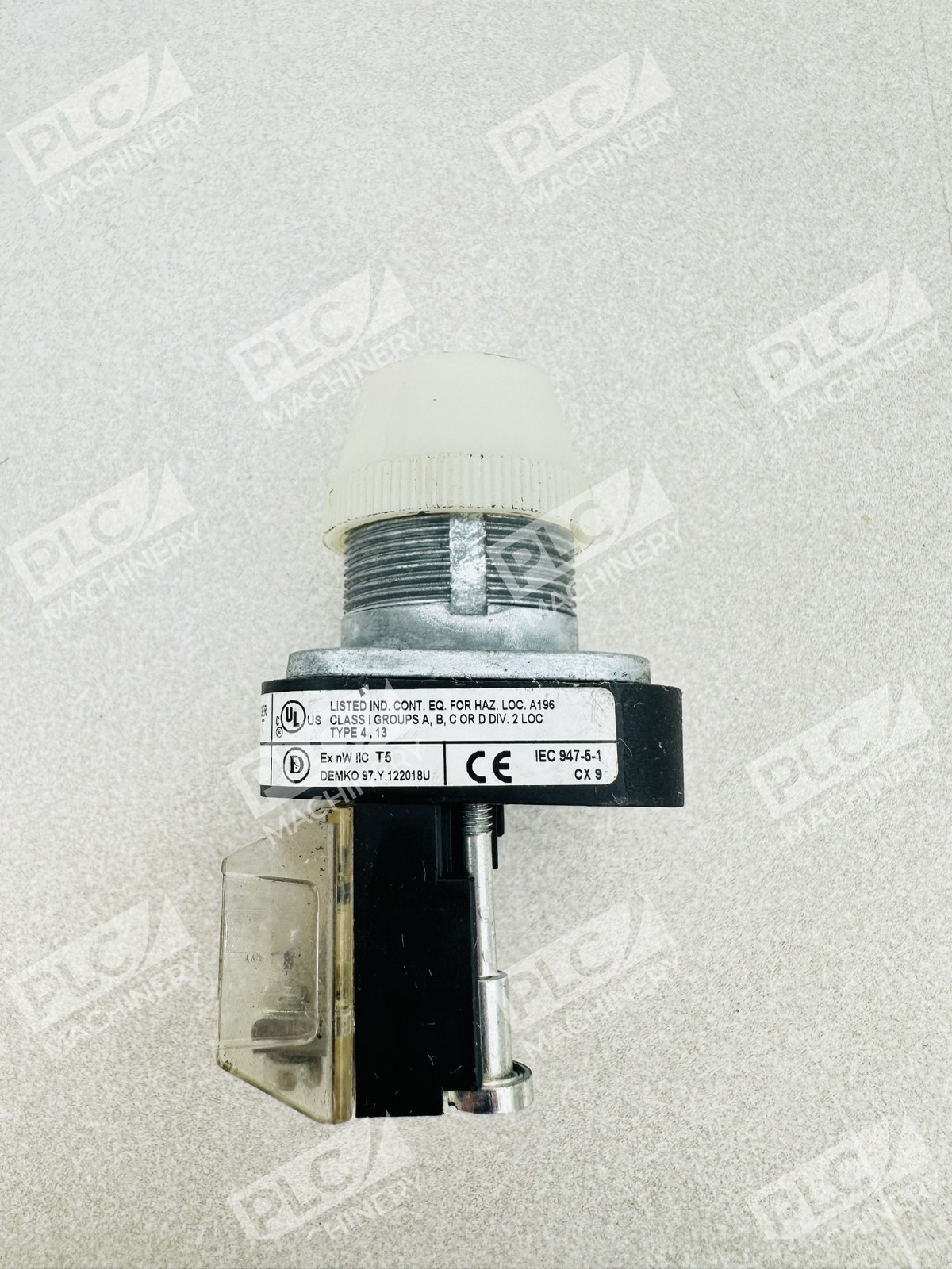 Allen Bradley 800T-QH24W Pilot Light Illuminated Pushbutton Ser T - Image 3