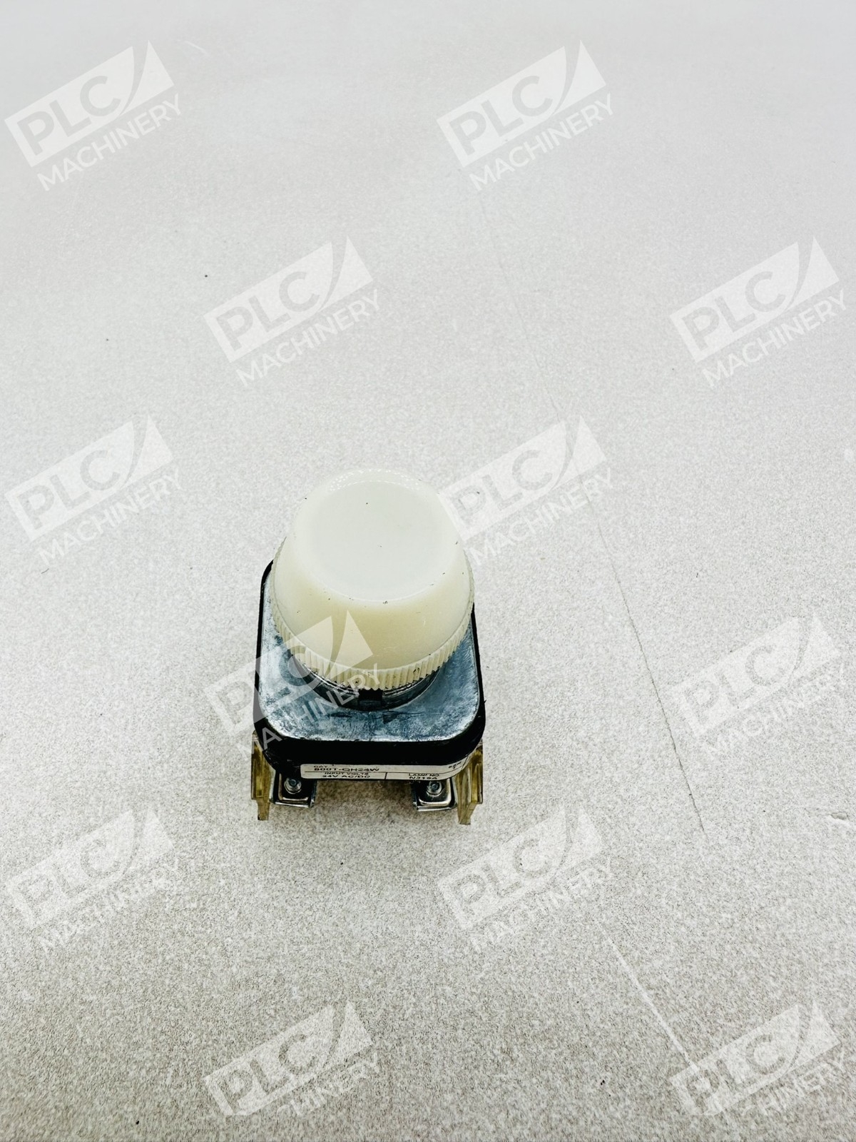 Allen Bradley 800T-QH24W Pilot Light Illuminated Pushbutton Ser T - Image 6