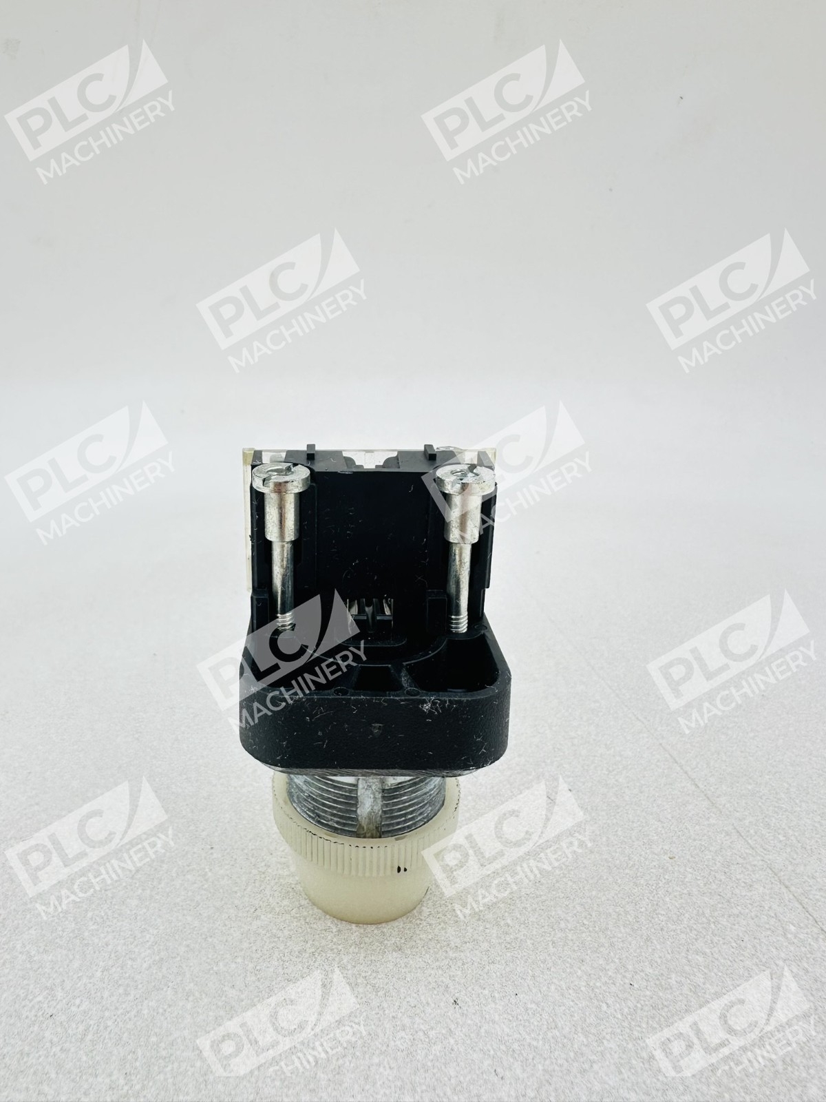 Allen Bradley 800T-QH24W Pilot Light Illuminated Pushbutton Ser T - Image 8