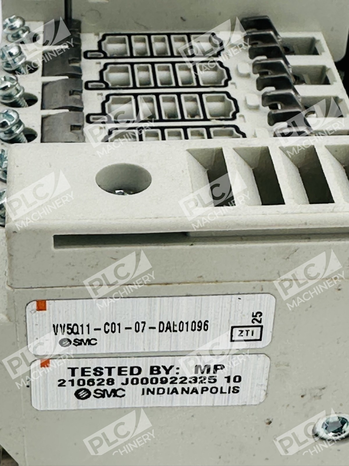 SMC VV5Q11-C01-07-DAL01096 Solenoid Valve Manifold Block - Image 7