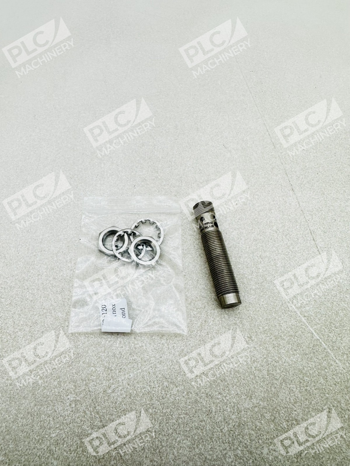 Allen Bradley 871TM-N4NP12-D4 Inductive Proximity Sensor Stainless Steel