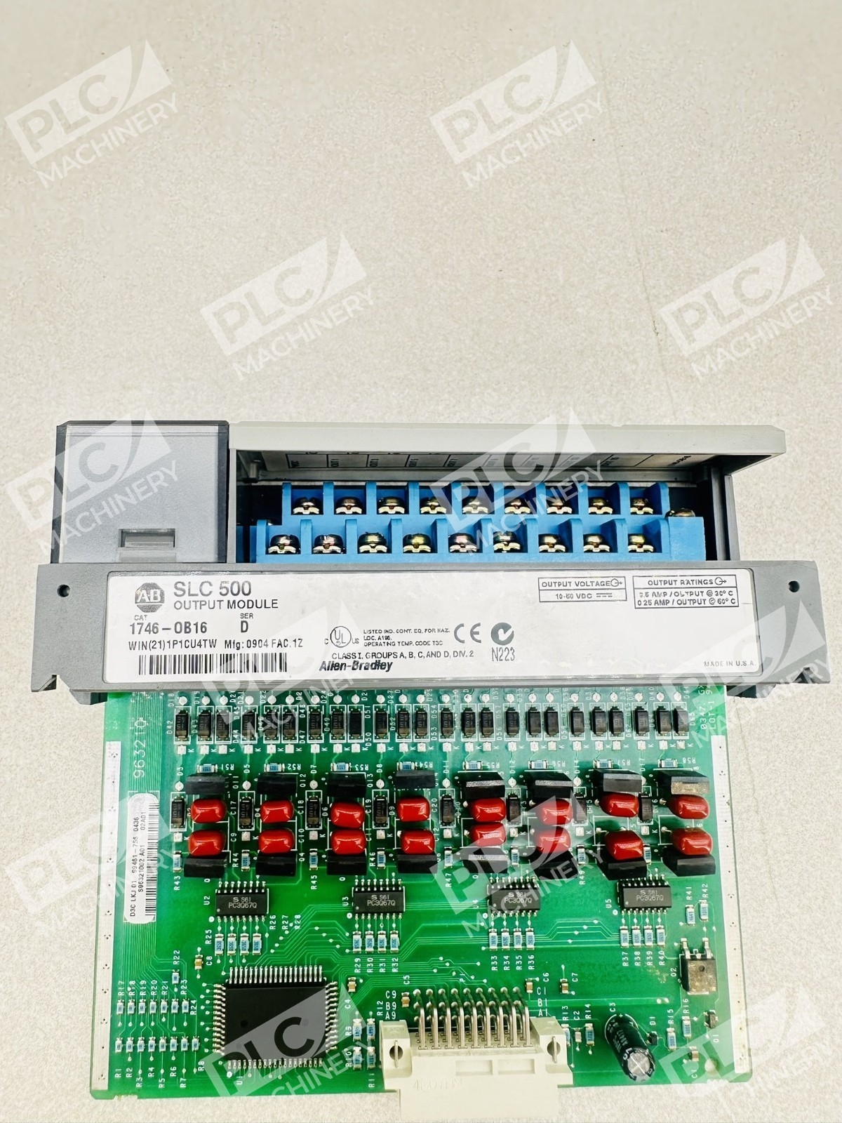 Allen Bradley 1746-OB16 SLC 500 Output Module Ser D - Image 2