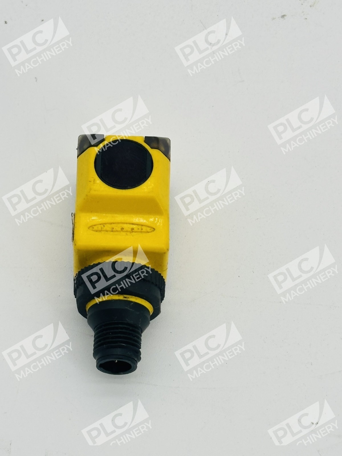 Banner Q25AW3LPQ1 Polarized Retroreflective Photoelectric Sensor - Image 2