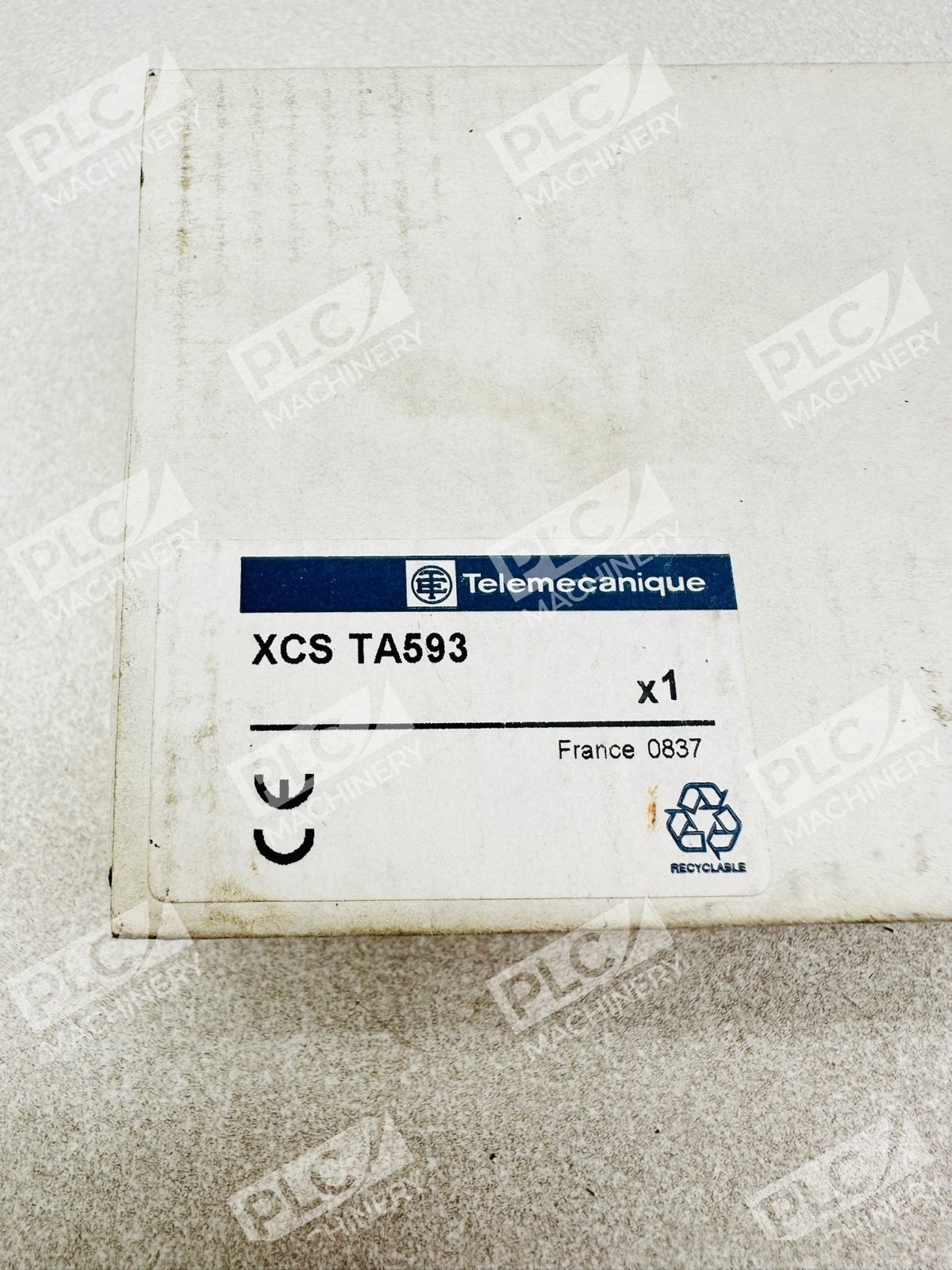 Telemecanique XCSTA593 Safety Interlock Switch - Image 2