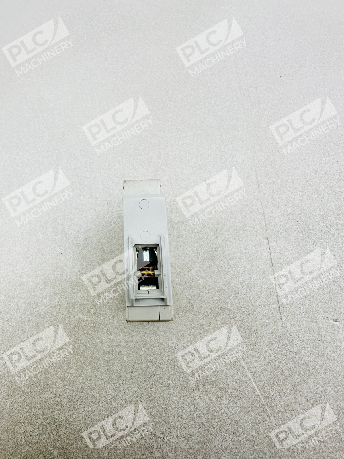 ABB S201U-K8 Miniature Circuit Breaker 240V - Image 9