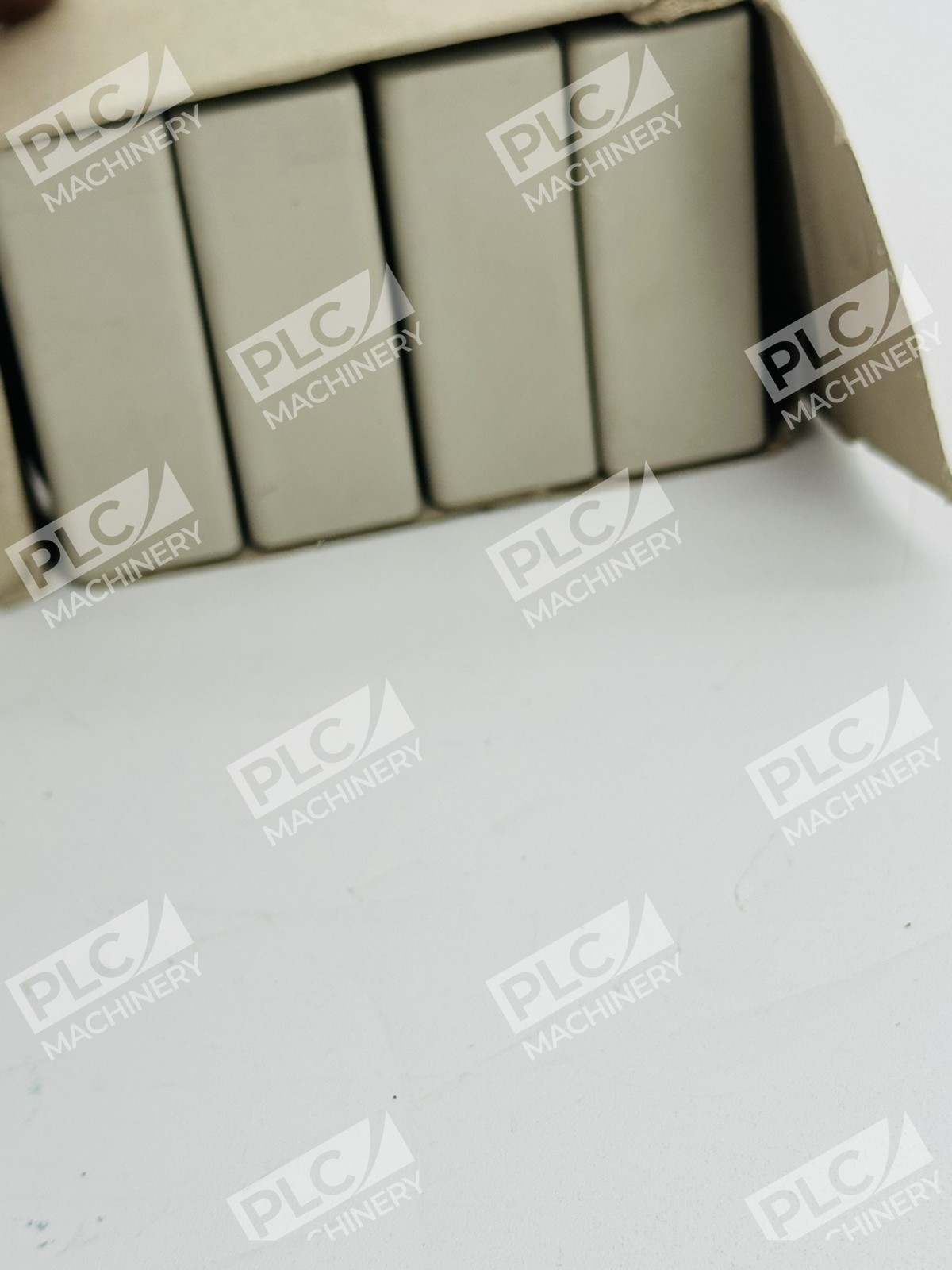 Rittal SV 3089000 Support Covers for SV 3000 Box of 4 - Image 6