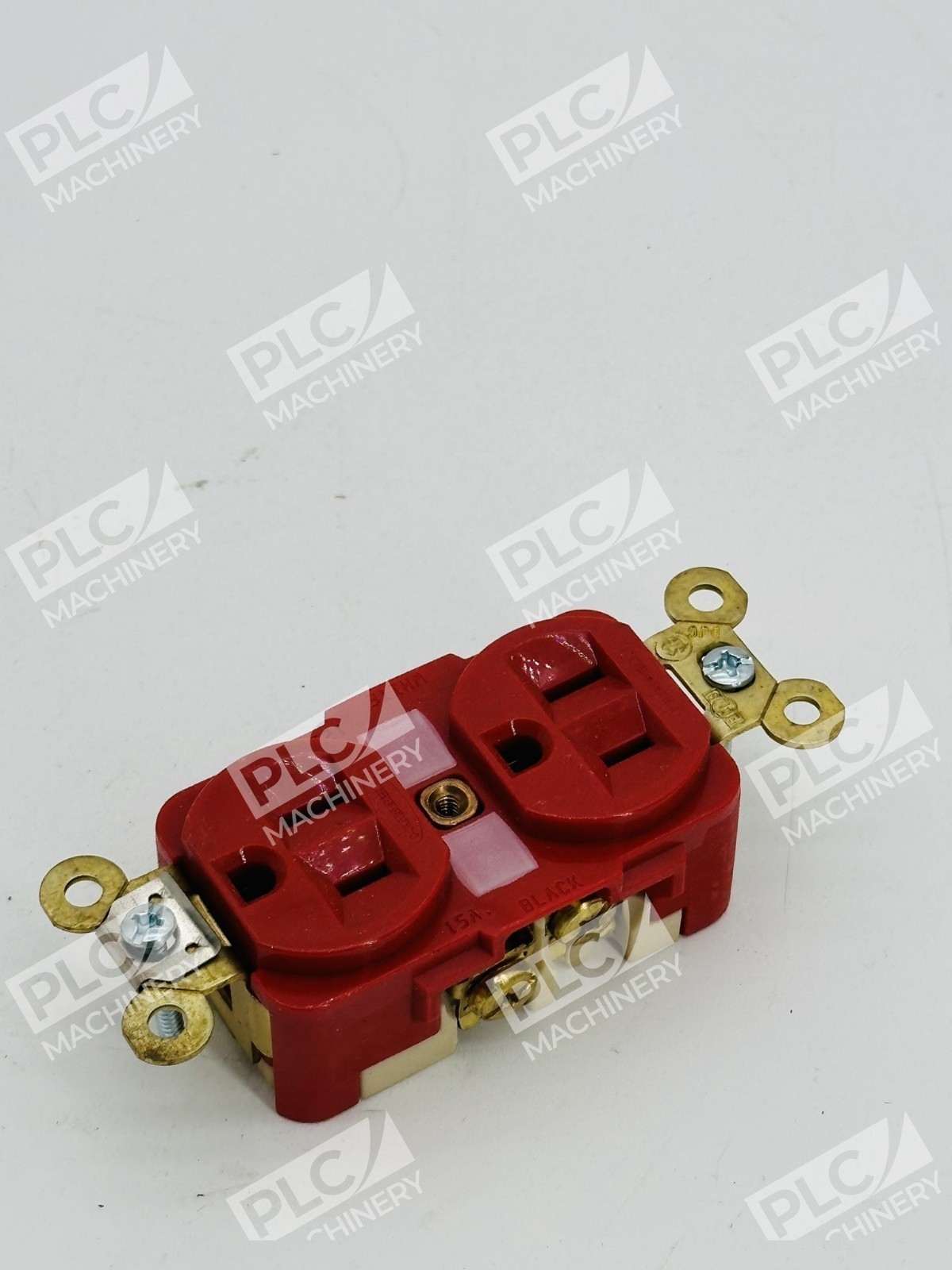 Hubbell HBL5262R Specification Grade Duplex Receptacle Red 15A 125V - Image 4