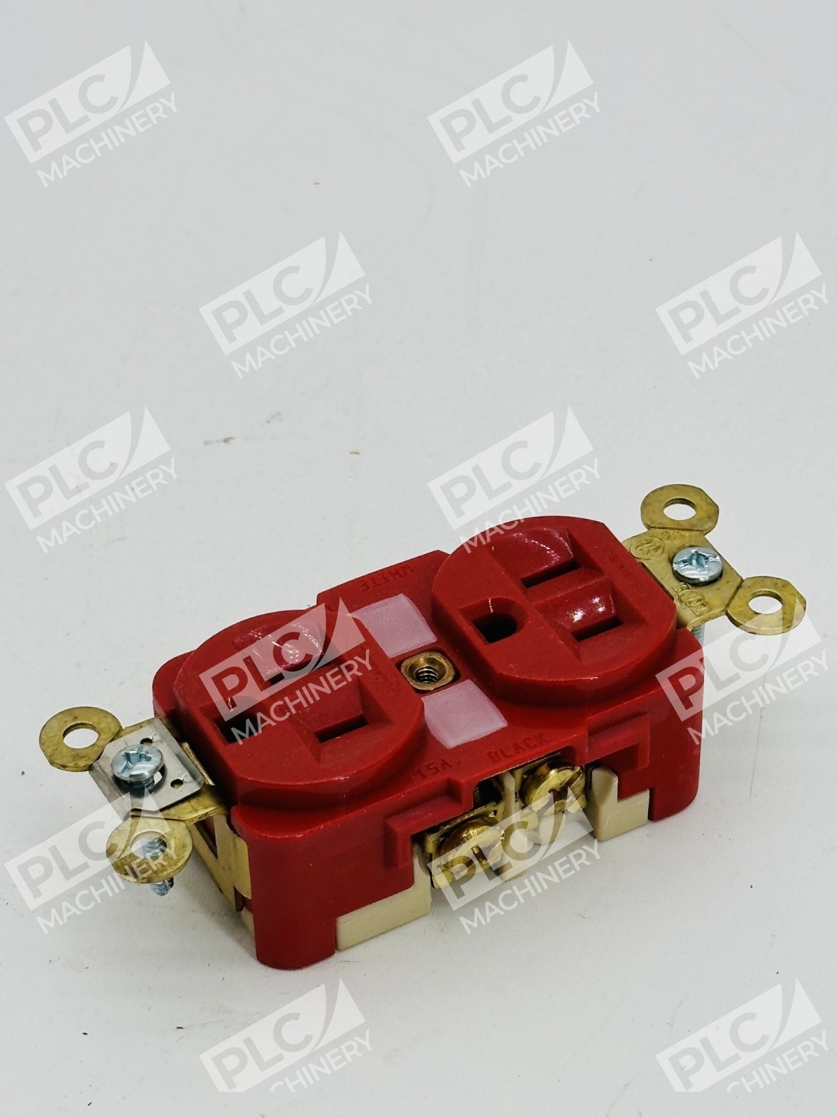 Hubbell HBL5262R Specification Grade Duplex Receptacle Red 15A 125V - Image 5