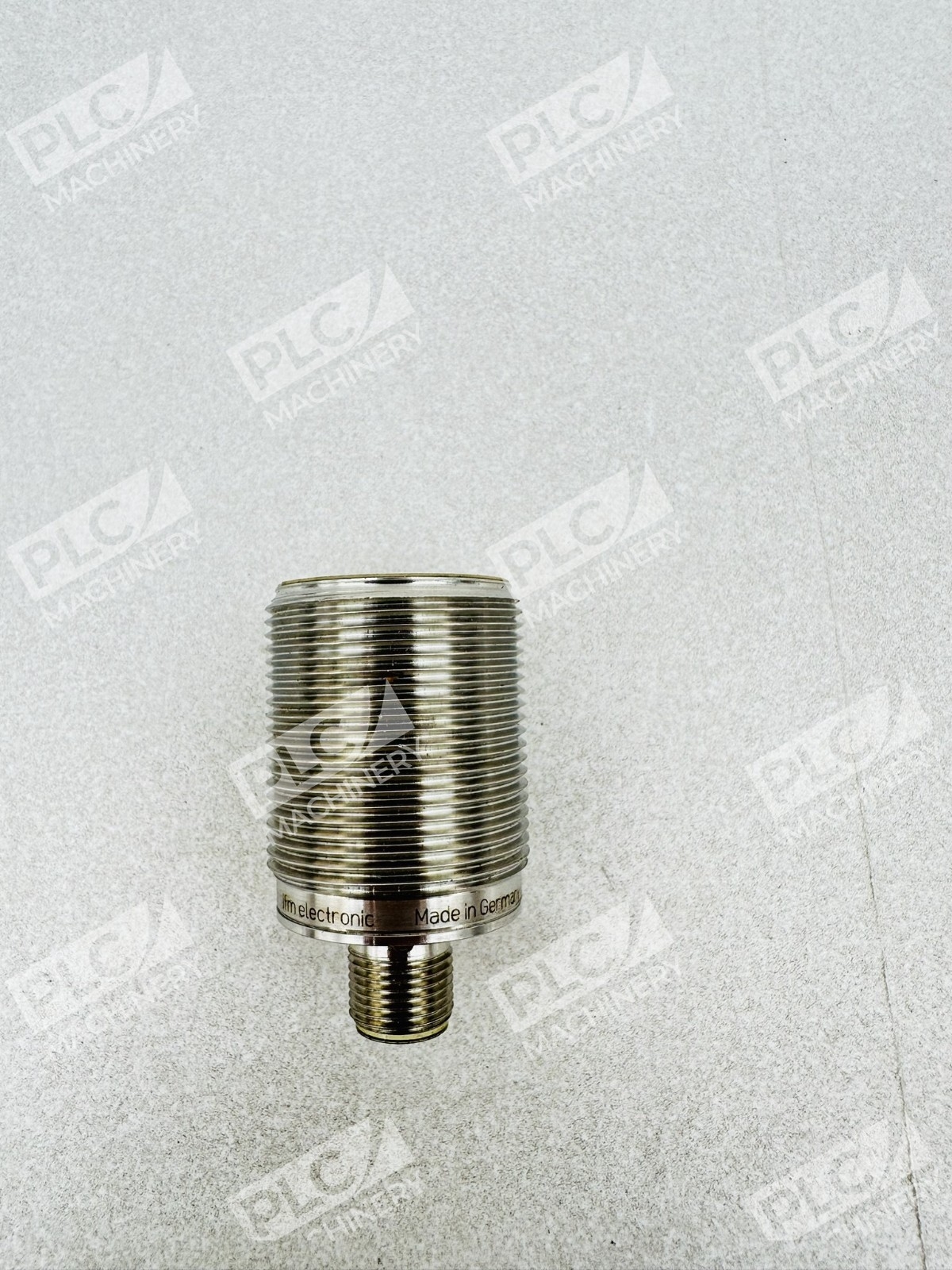 iFm Electronic IIT205 Inductive Sensor - Image 3