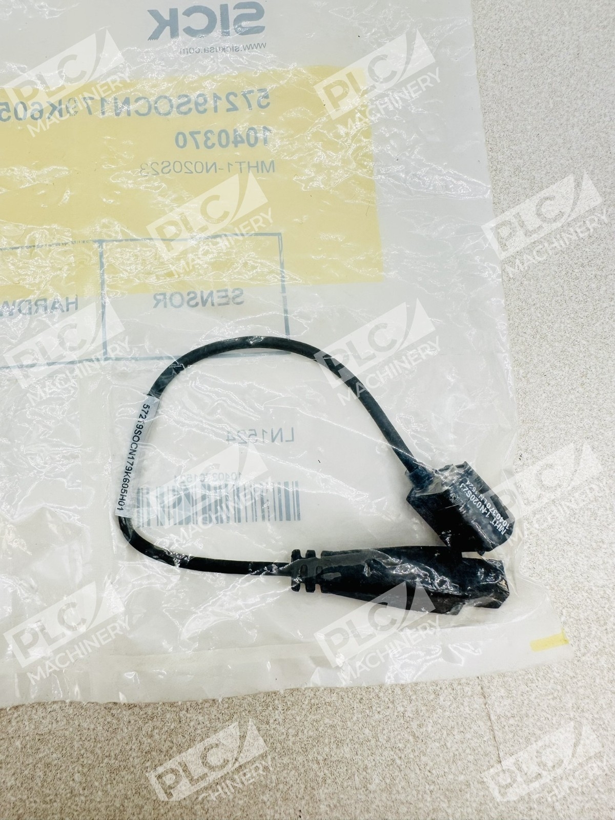Sick MHT1-N020S23 Photoelectric Sensor 1040370 Lot of 3 - Image 5