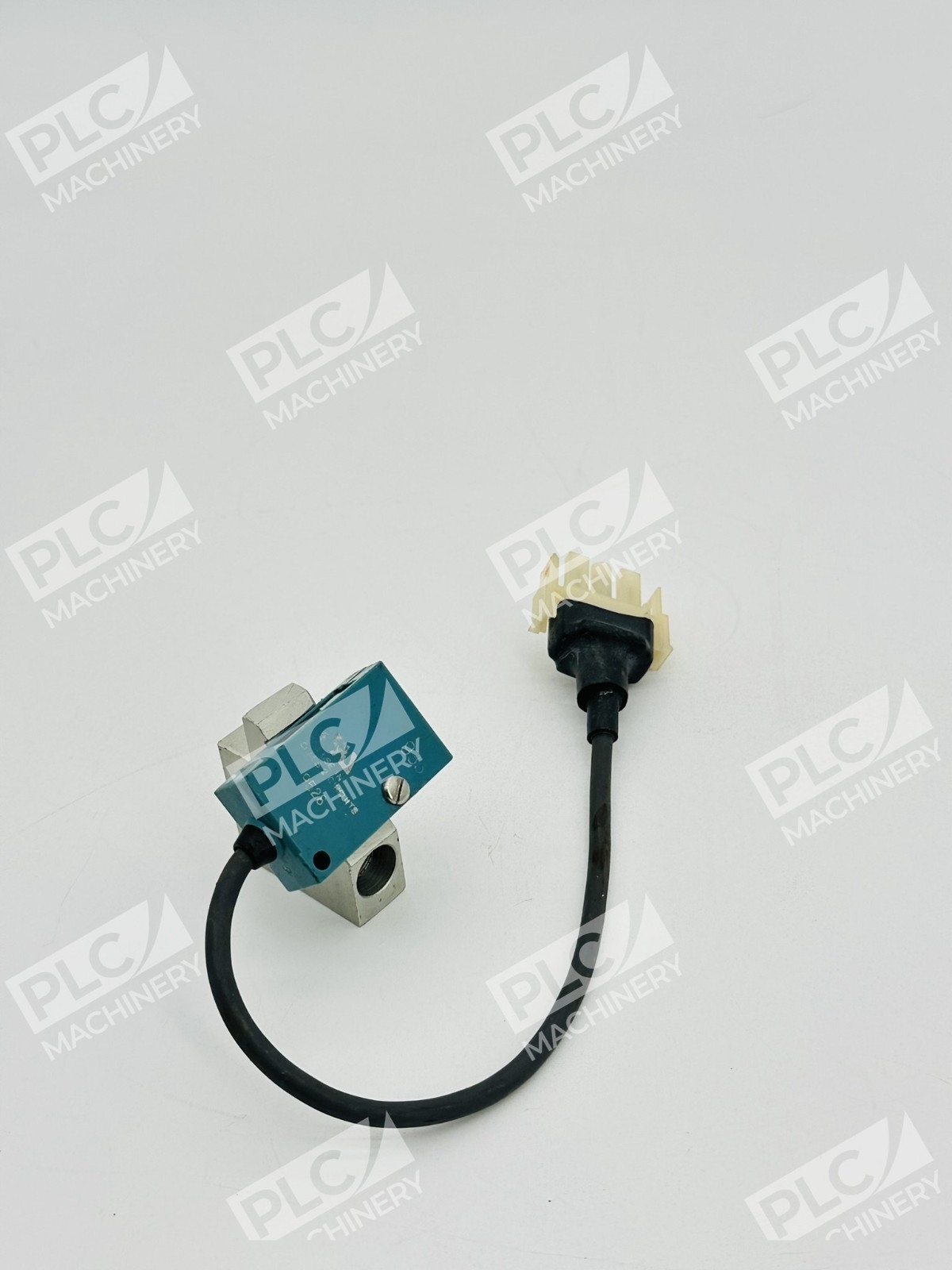 Honeywell FE7B-DA6V-M Micro Switch Photoelectric Sensor - Image 3