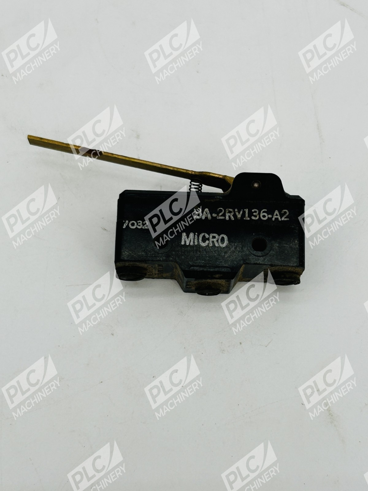 Honeywell BA-2RV136-A2 Micro Switch Flexible Leaf Lever SPDT 7032