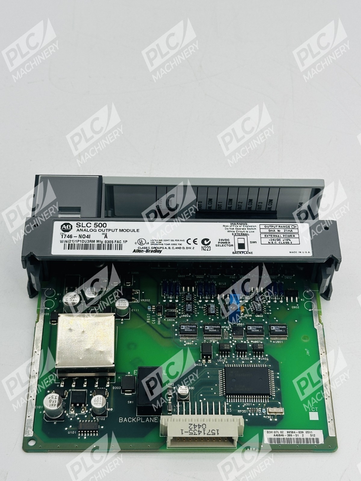 Allen Bradley 1746-NO4I SLC 500 Analog Output Module Ser A - Image 2