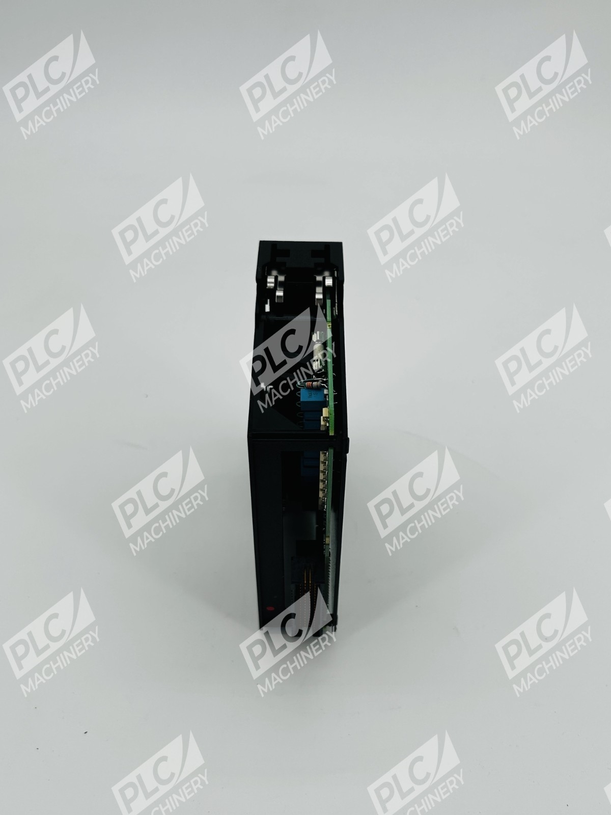 Allen-Bradley 1756-OA16 ControlLogix 16-Point AC Output Module Ser A w/o Door - Image 8