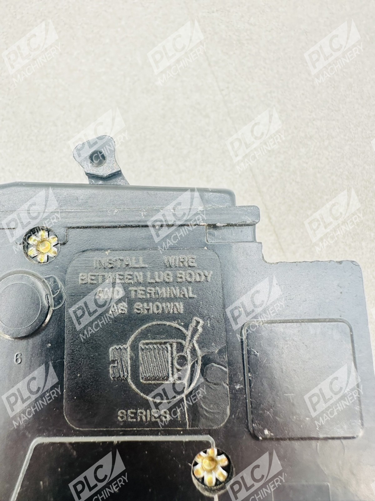 Square D QOU260 2-Pole HACR Type Miniature Circuit Breaker - Image 7