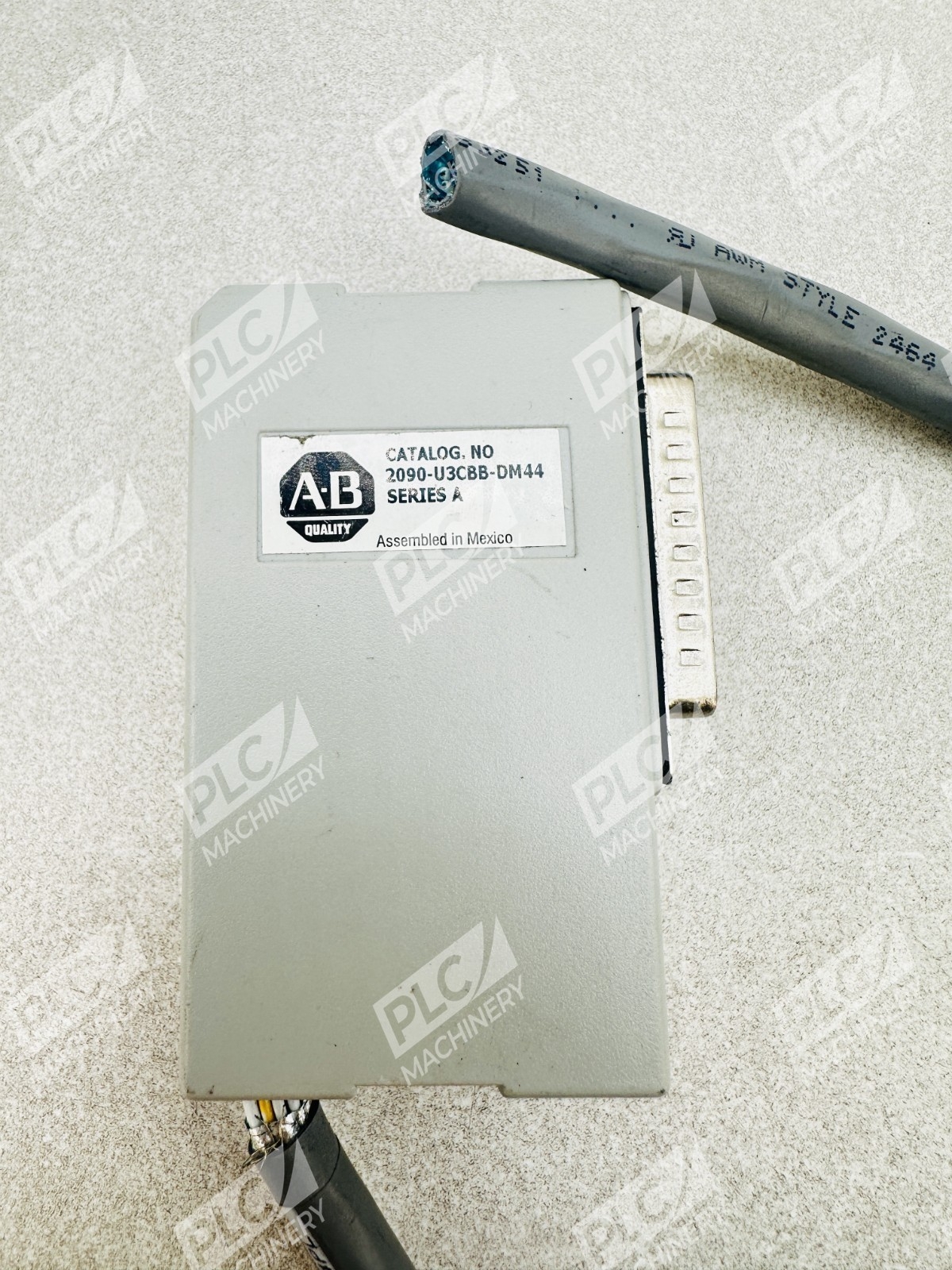 Allen Bradley 2090-U3CBB-DM44 Ultra 3000 Breakout Board Kit Ser A - Image 2