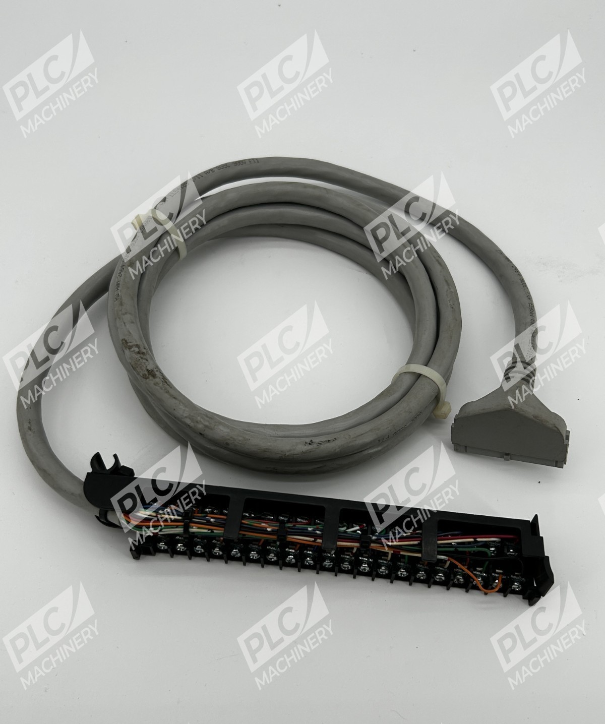 Allen Bradley 1492-CABLE025R Digital I/O Pre-Wired Interface Cable Ser C