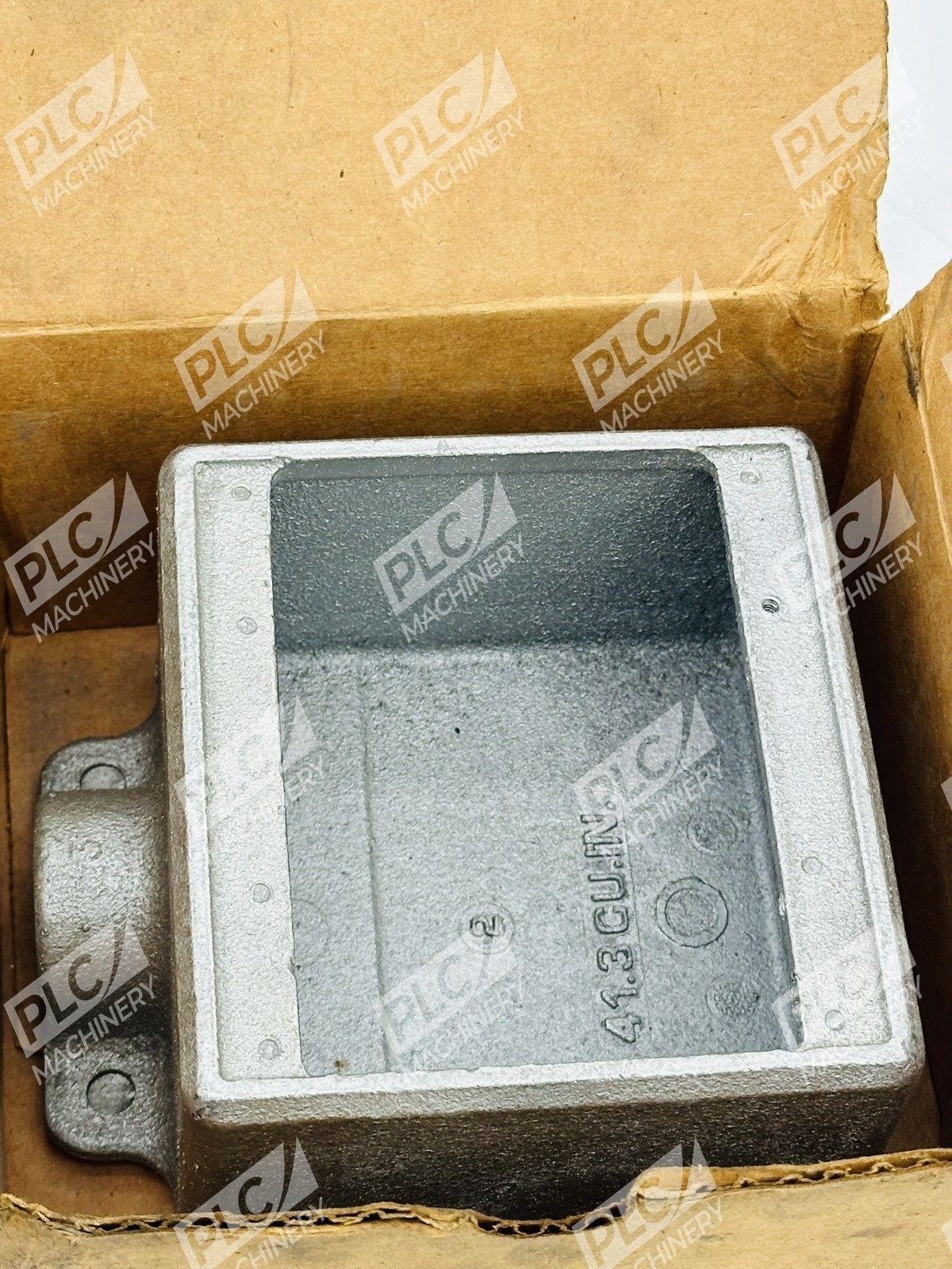 Cooper Crouse-Hinds FD22 Two Gang Device Box 3/4" - Image 3
