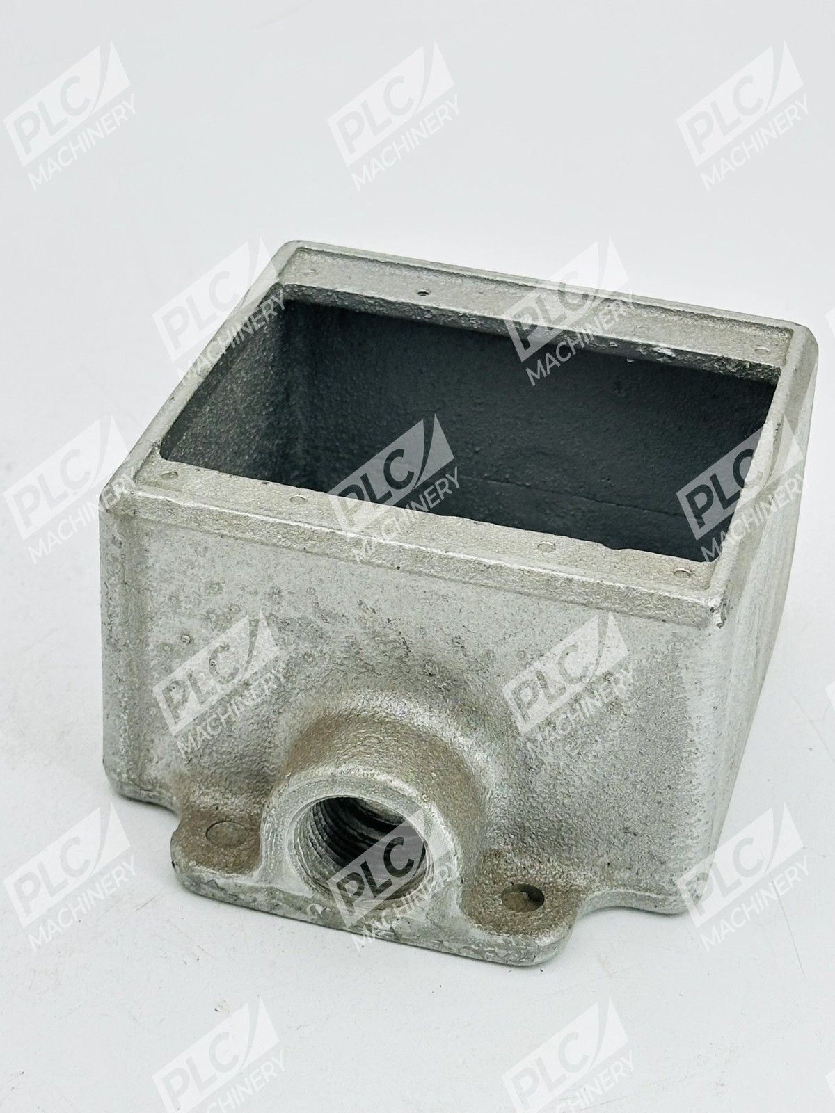 Cooper Crouse-Hinds FD22 Two Gang Device Box 3/4" - Image 5