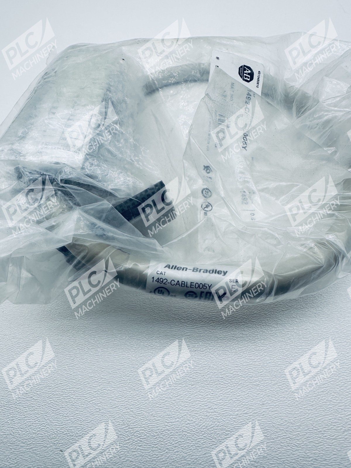 Allen Bradley 1492-CABLE005Y Pre-Wired Digital Interface Cable Ser E - Image 3