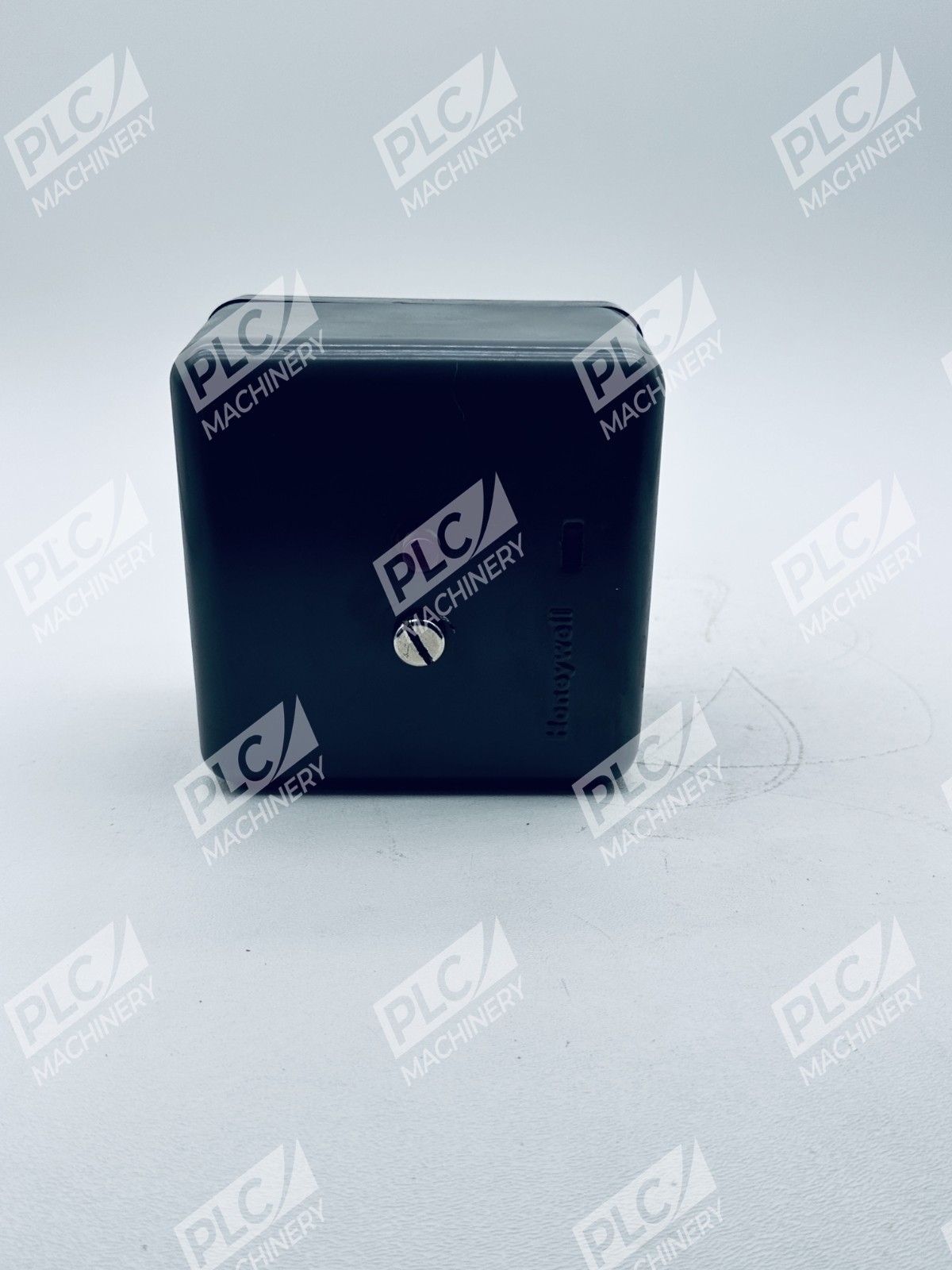 Honeywell RA890G1260 Protectorelay Primary Burner Control Safeguard - Image 3