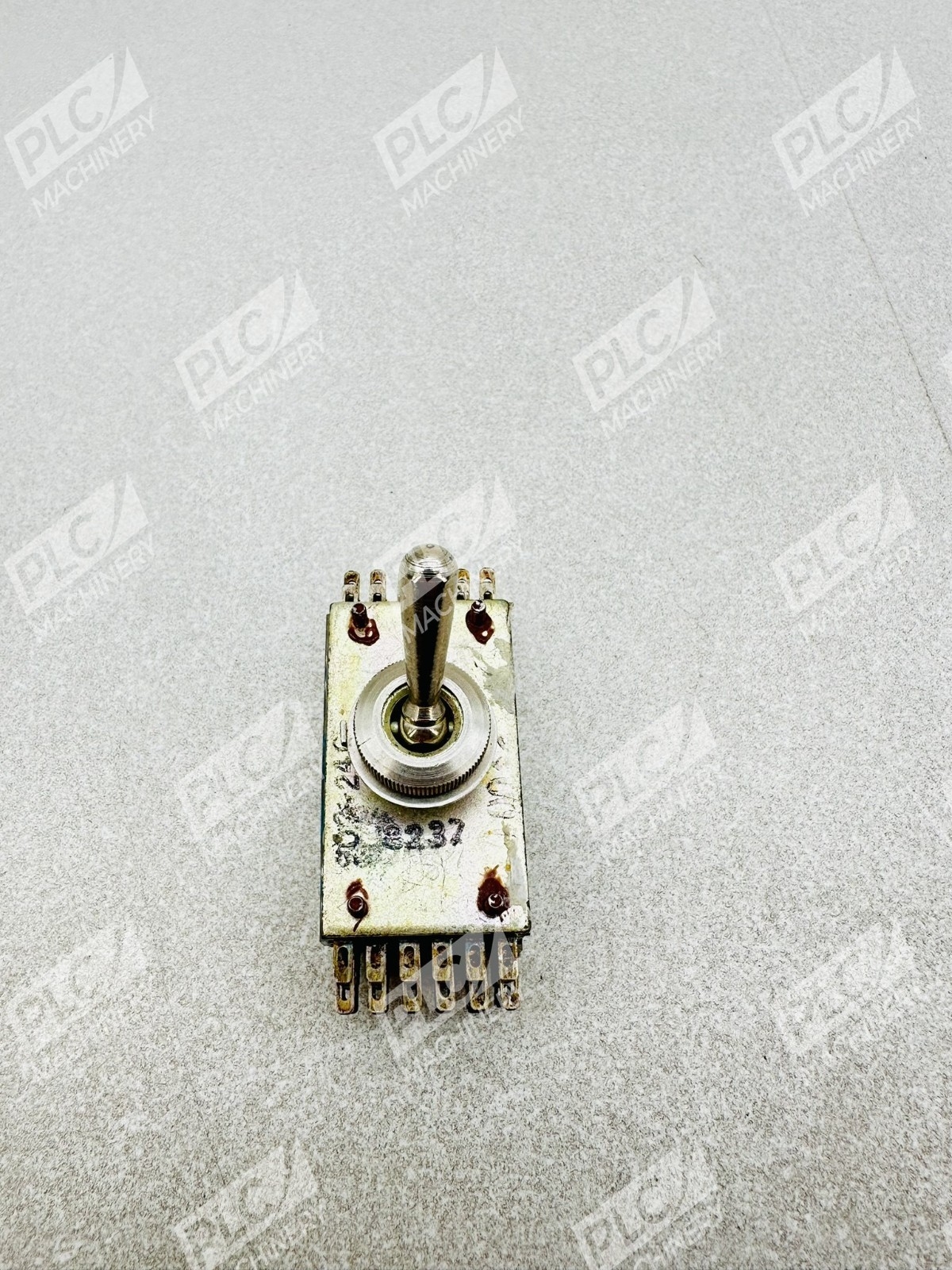 Electronic Controls 2237 T-Bar Toggle Switch - Image 2