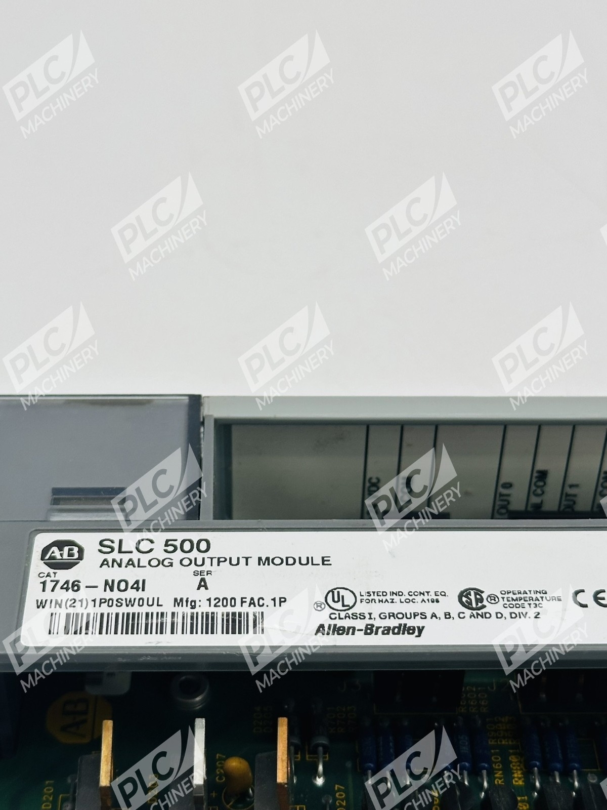 Allen Bradley 1746-NO4I SLC 500 Analog Output Module Ser A - Image 8