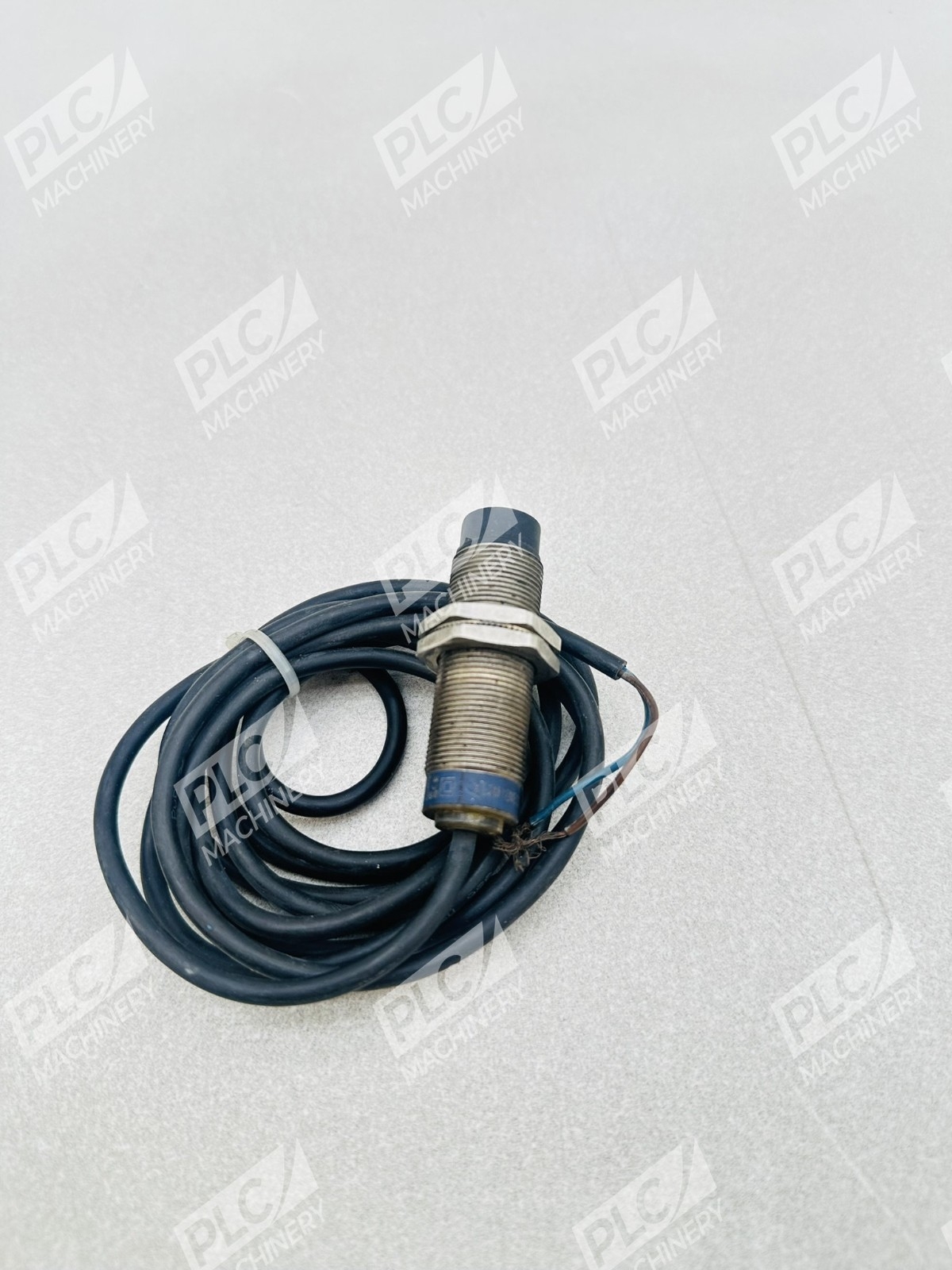 Telemecanique Inductive Proximity Sensor 24-240V AC/DC
