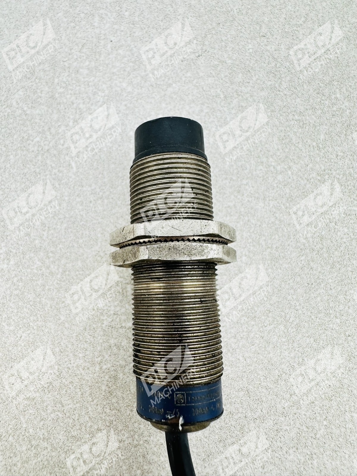Telemecanique Inductive Proximity Sensor 24-240V AC/DC - Image 2