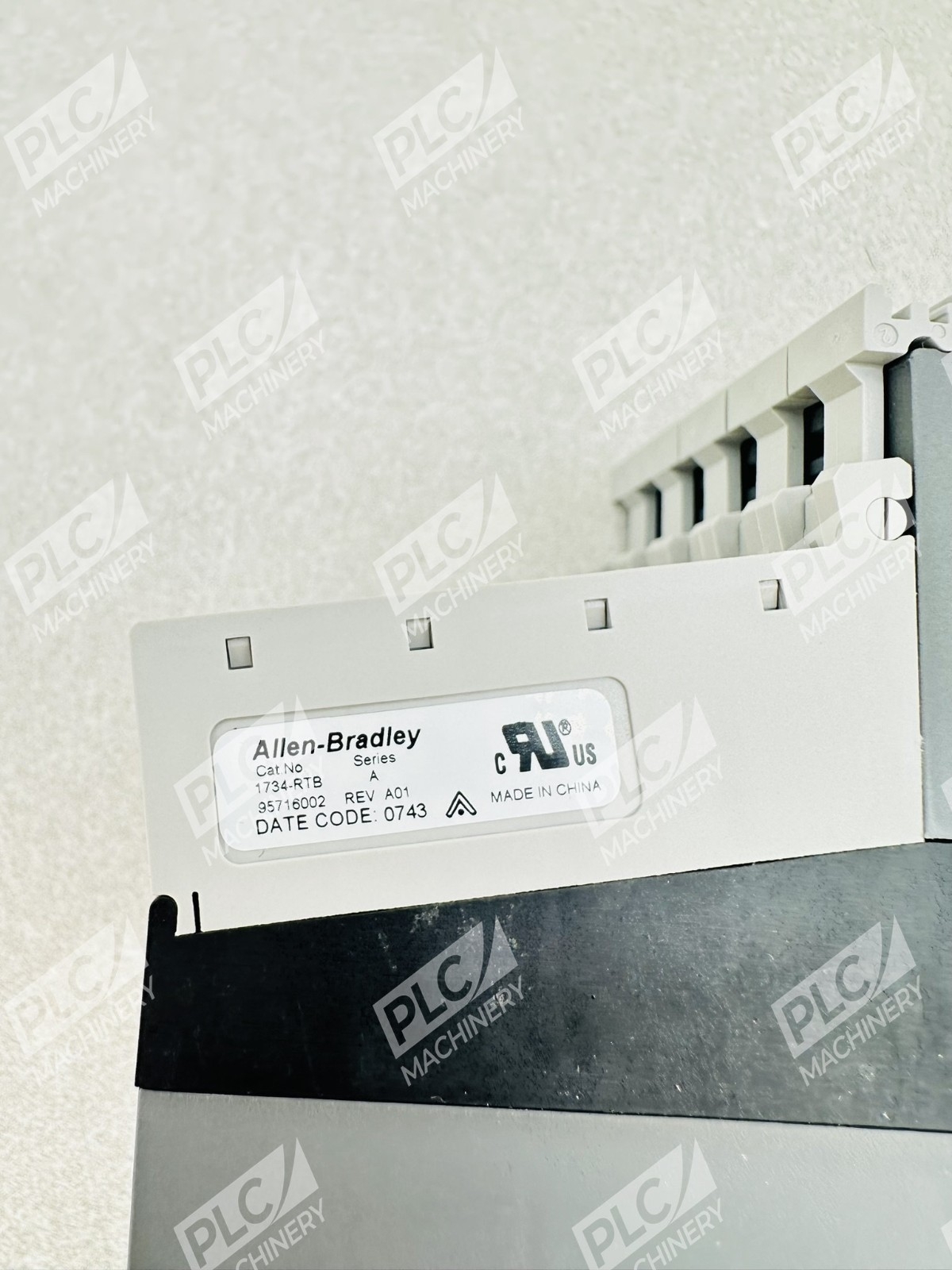 Allen Bradley 1734D-IB8XOW8 Series A DeviceNet Point I/O - Image 9