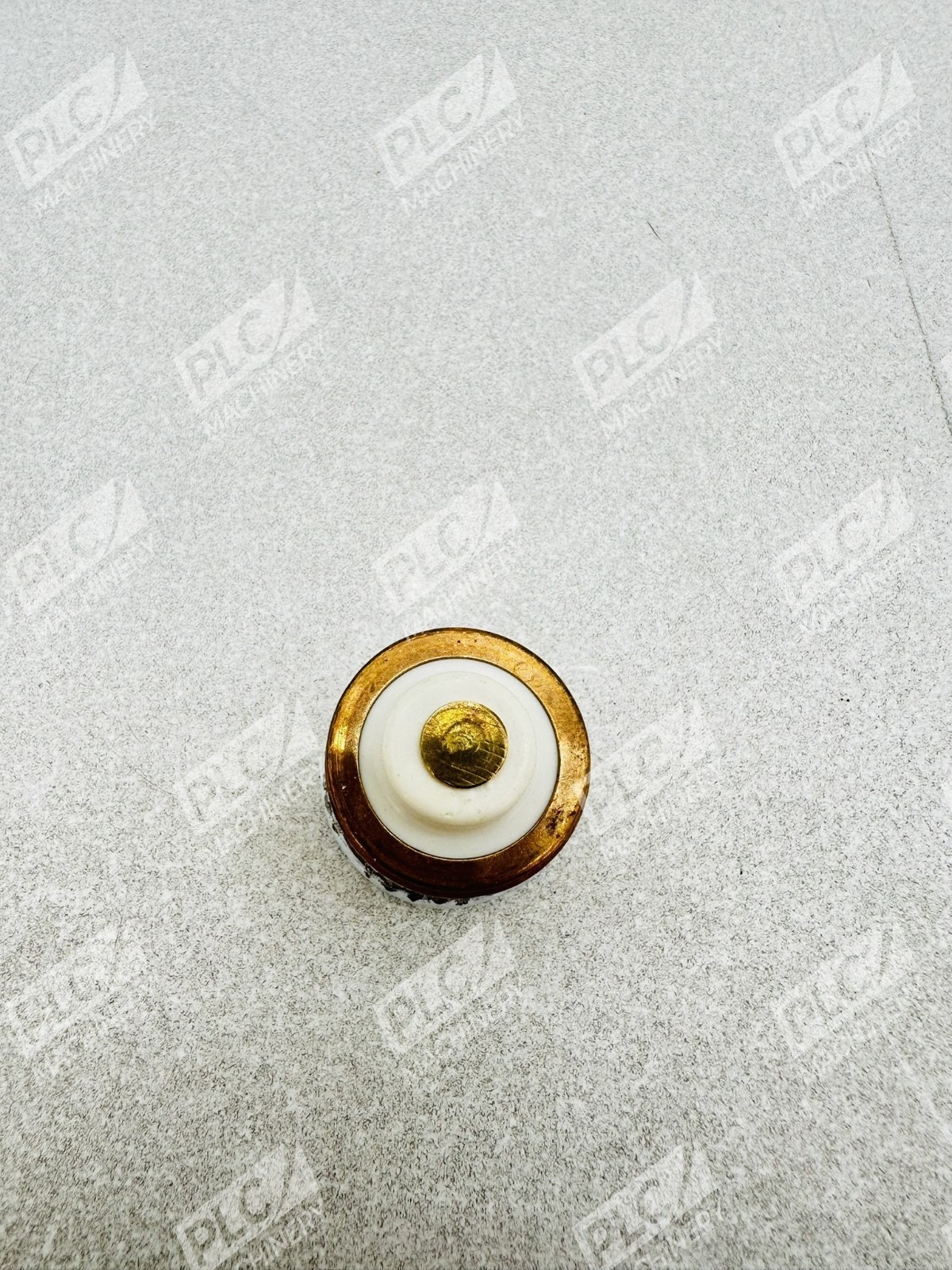 Bussmann 0T00008.Z T-8 Time Delay Edison Base Plug Fuse Box of 3 - Image 6