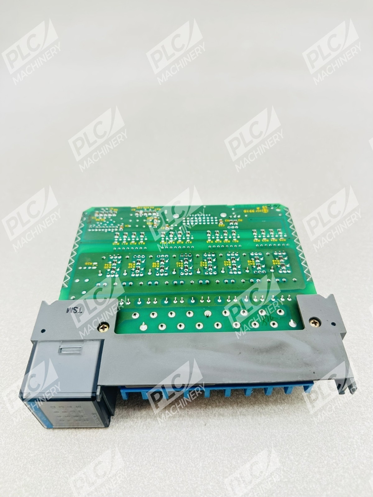 Allen Bradley 1746-OB16 Series D SLC500 Output Module (No Door) - Image 7