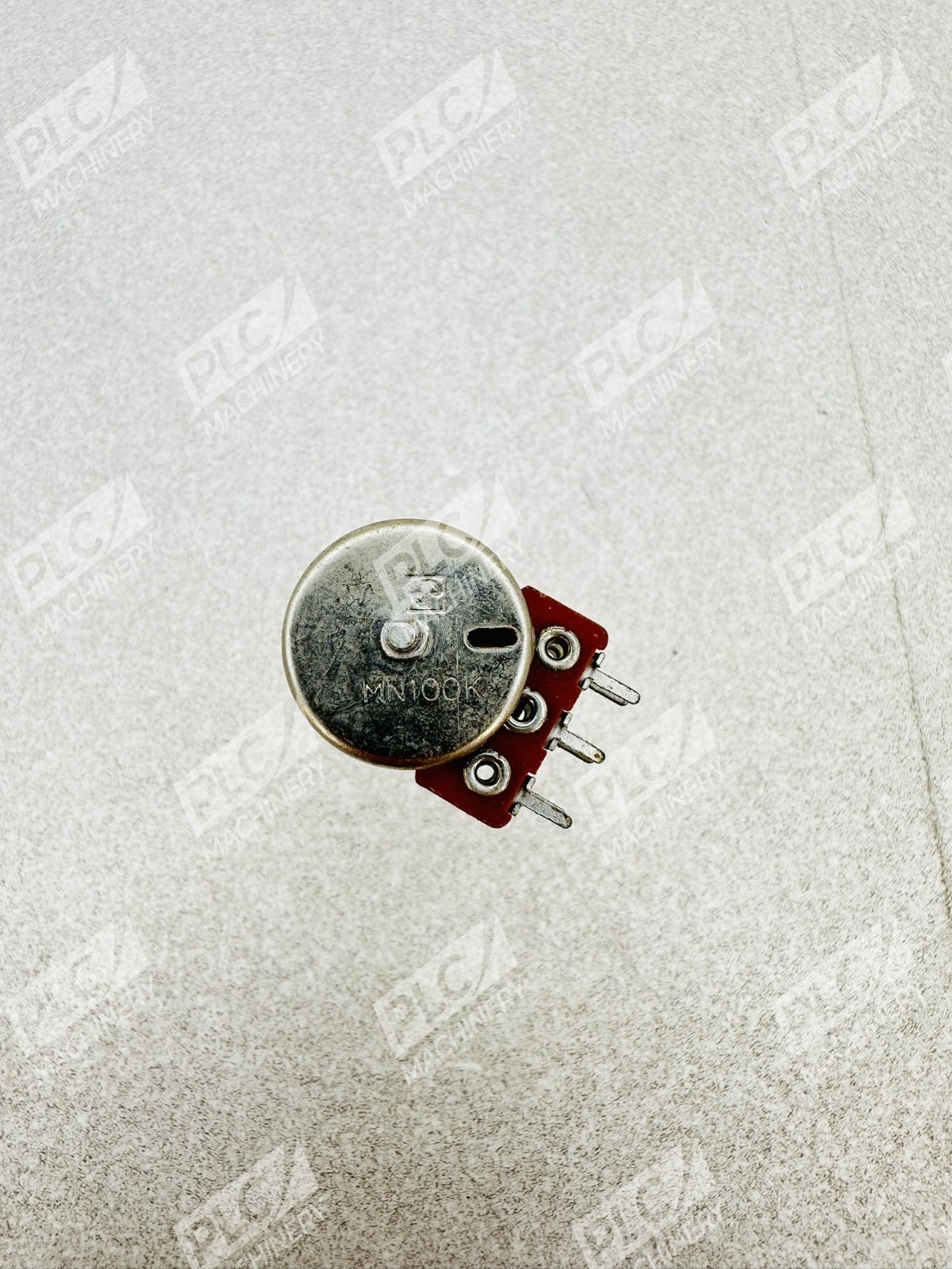 Alpha MN100K Rotary Potentiometer Dual Taper Lot of 35 - Image 2