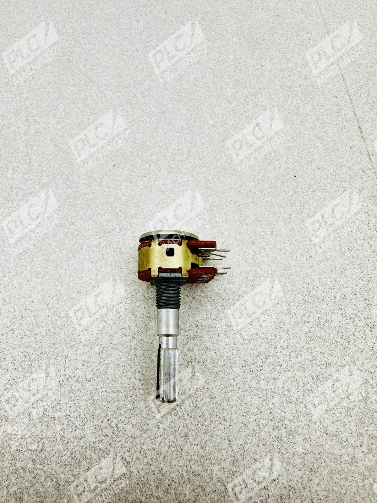 Alpha MN100K Rotary Potentiometer Dual Taper Lot of 35 - Image 6