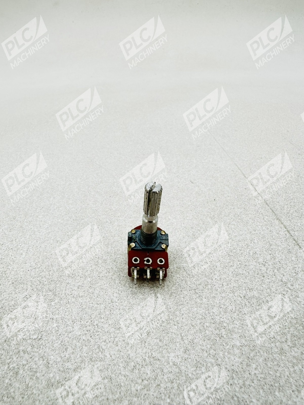 Alpha MN100K Rotary Potentiometer Dual Taper Lot of 35 - Image 8