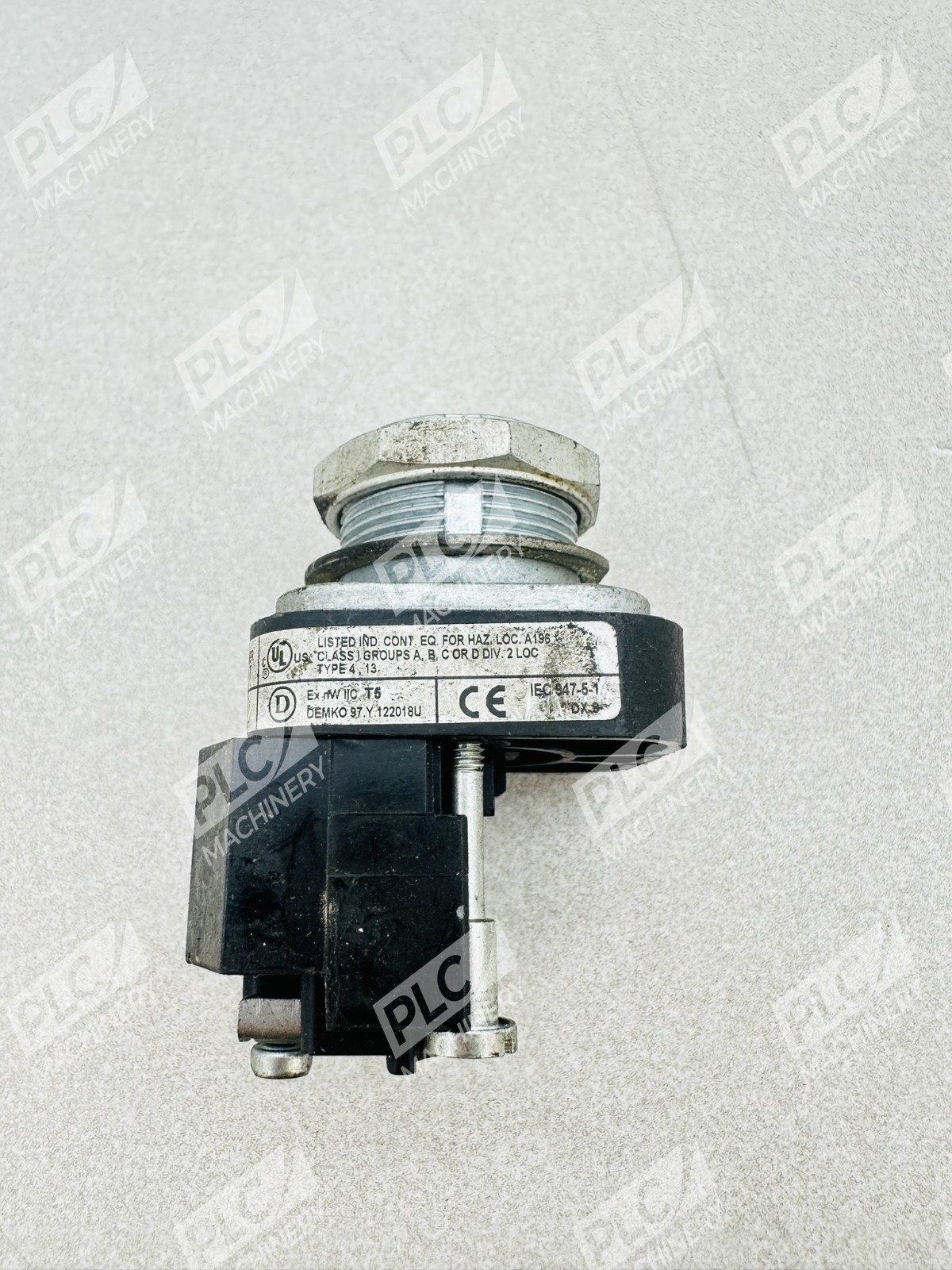 Allen Bradley 800T-P26A Push-To-Test Pilot Light 240V Ser T - Image 4